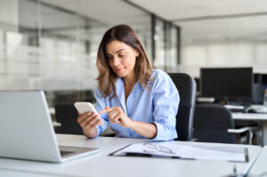 a professional sorting out making tax digital mtd for her business